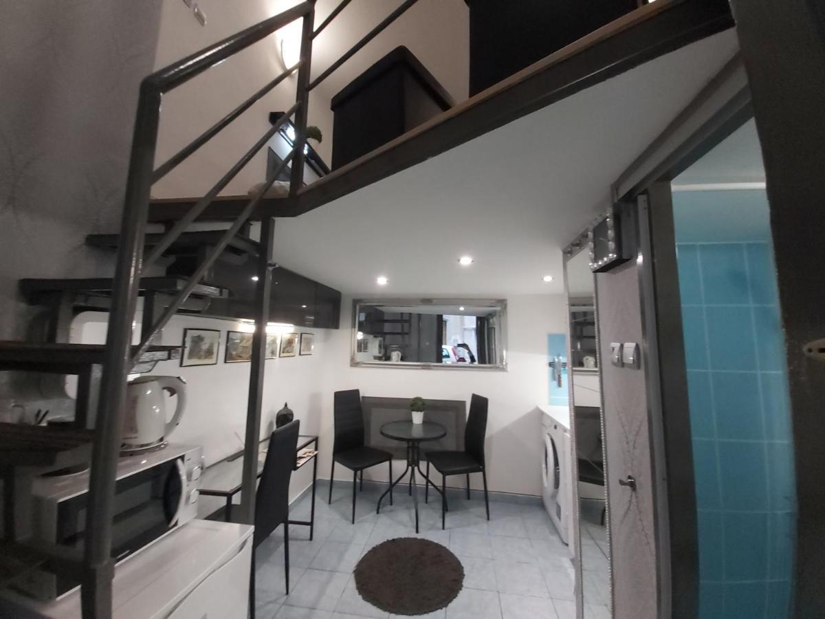 Like Studio City Centrum, Wifi, Terrace Budapest Bagian luar foto