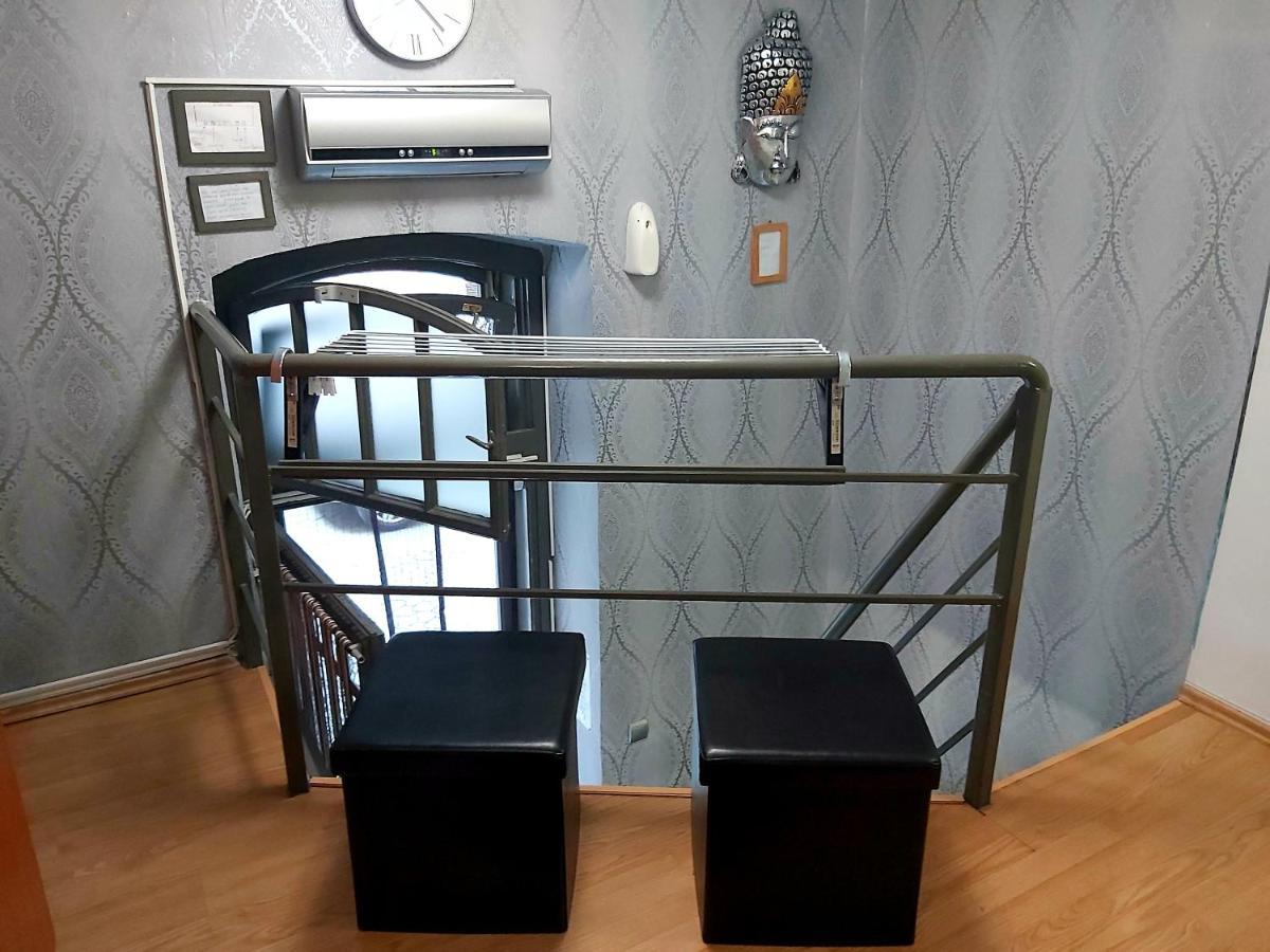 Like Studio City Centrum, Wifi, Terrace Budapest Bagian luar foto
