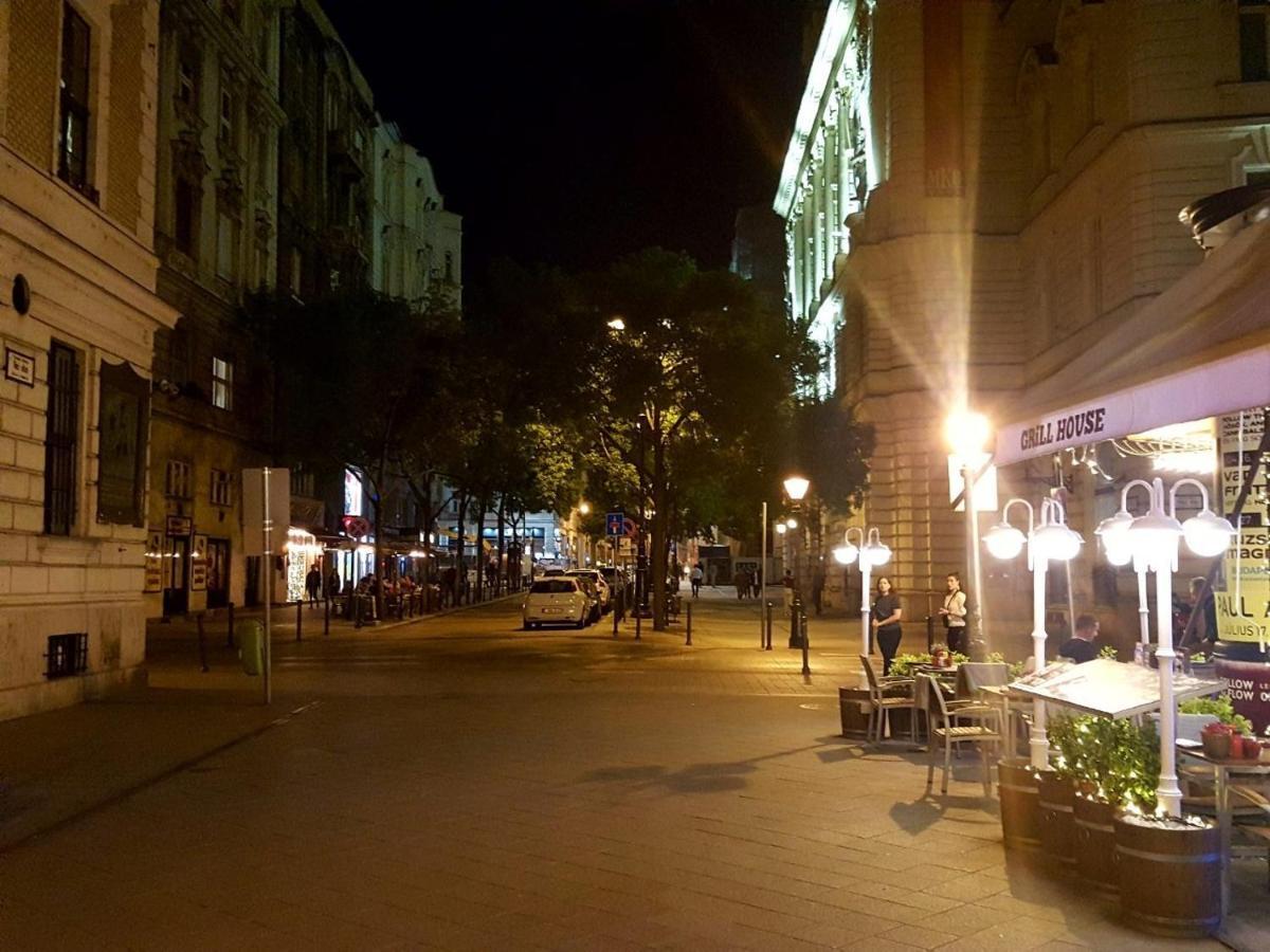 Like Studio City Centrum, Wifi, Terrace Budapest Bagian luar foto