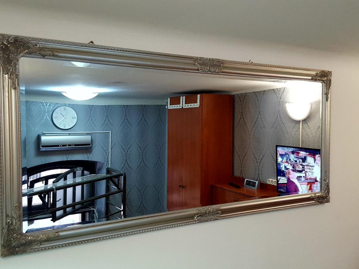 Like Studio City Centrum, Wifi, Terrace Budapest Bagian luar foto